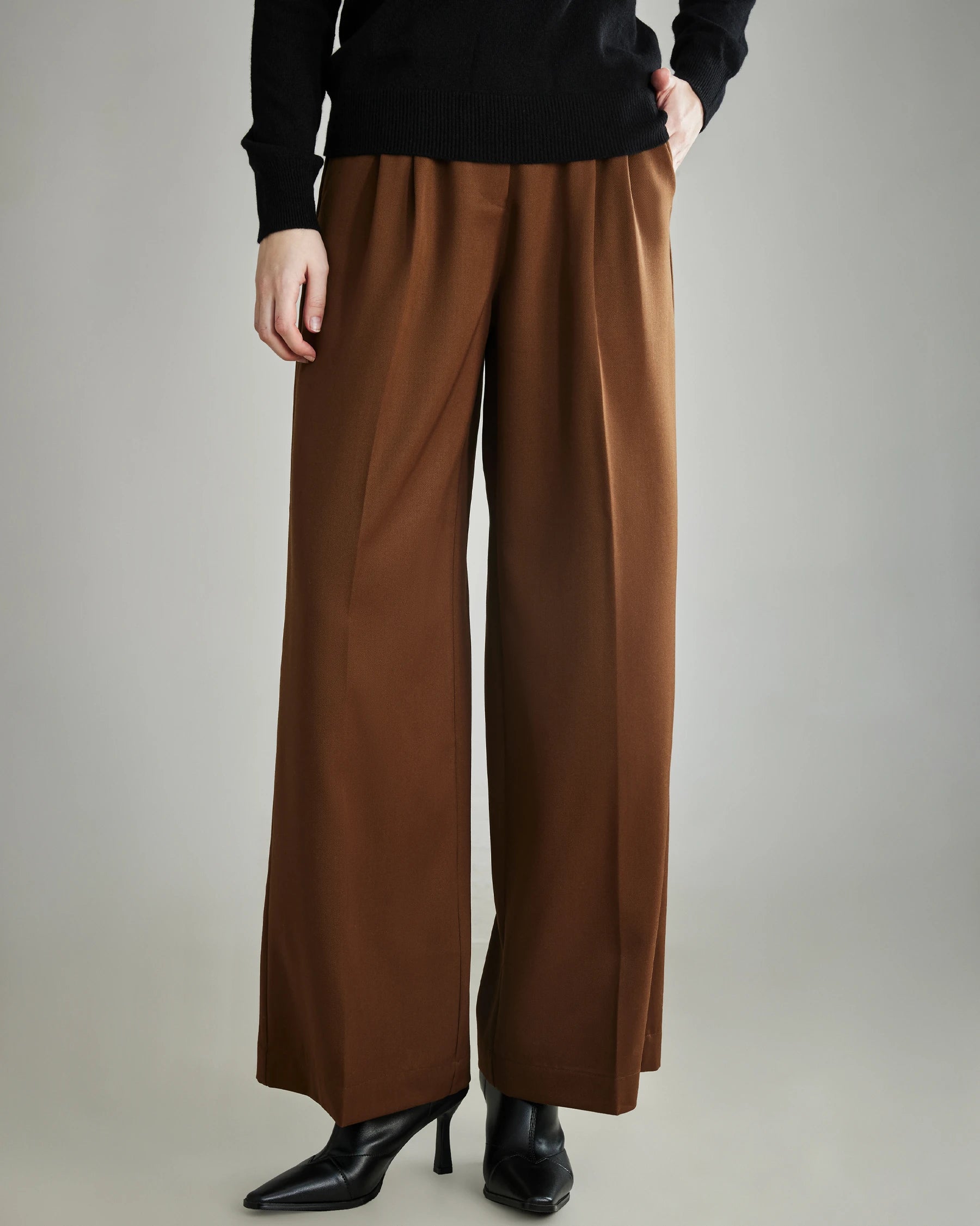 Women's Pleated Wool Wide Leg Pants